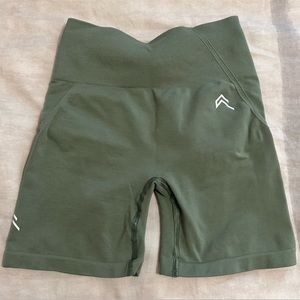 euc womens oner active shorts